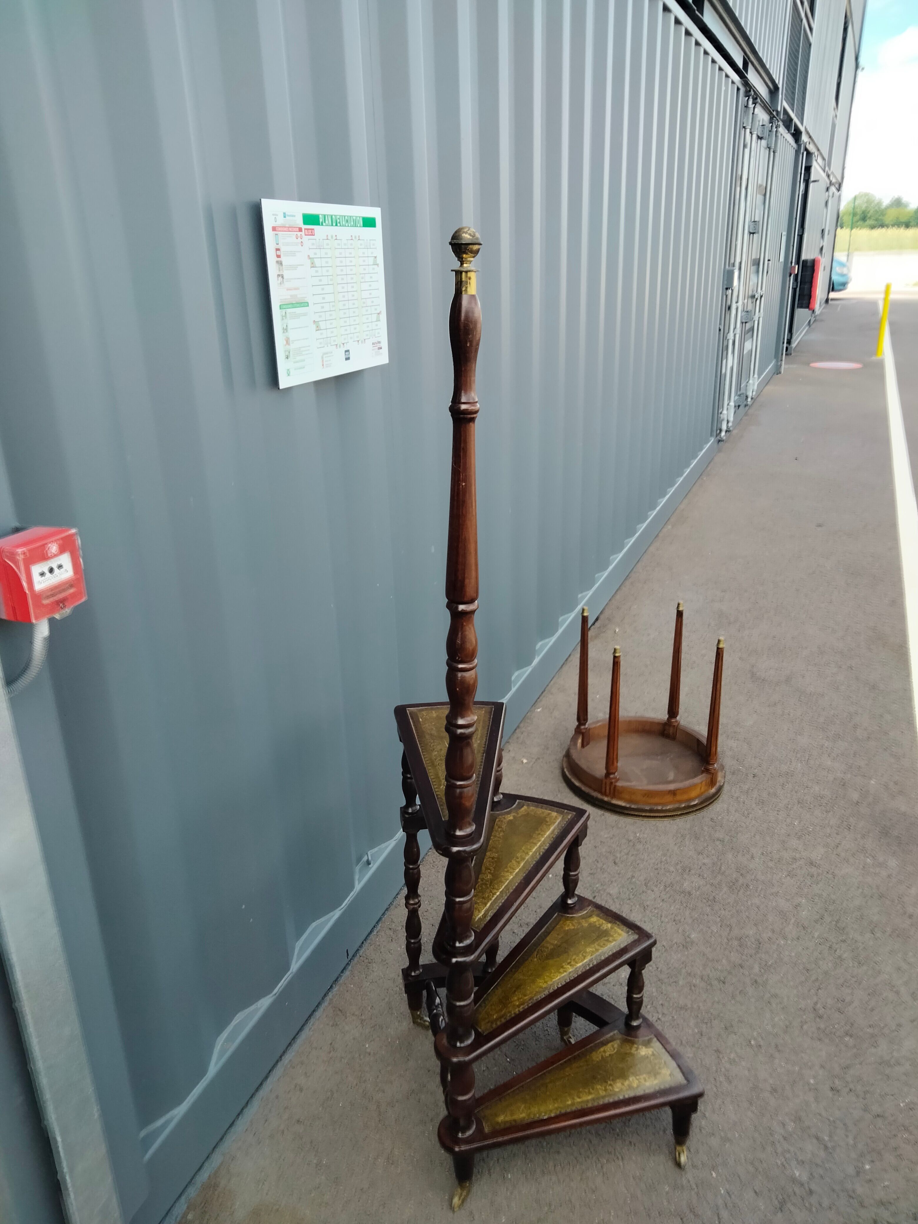 Vintage antique library staircase xxeme