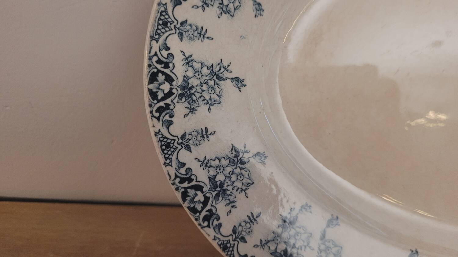 Oval iron earth dish late 19th century