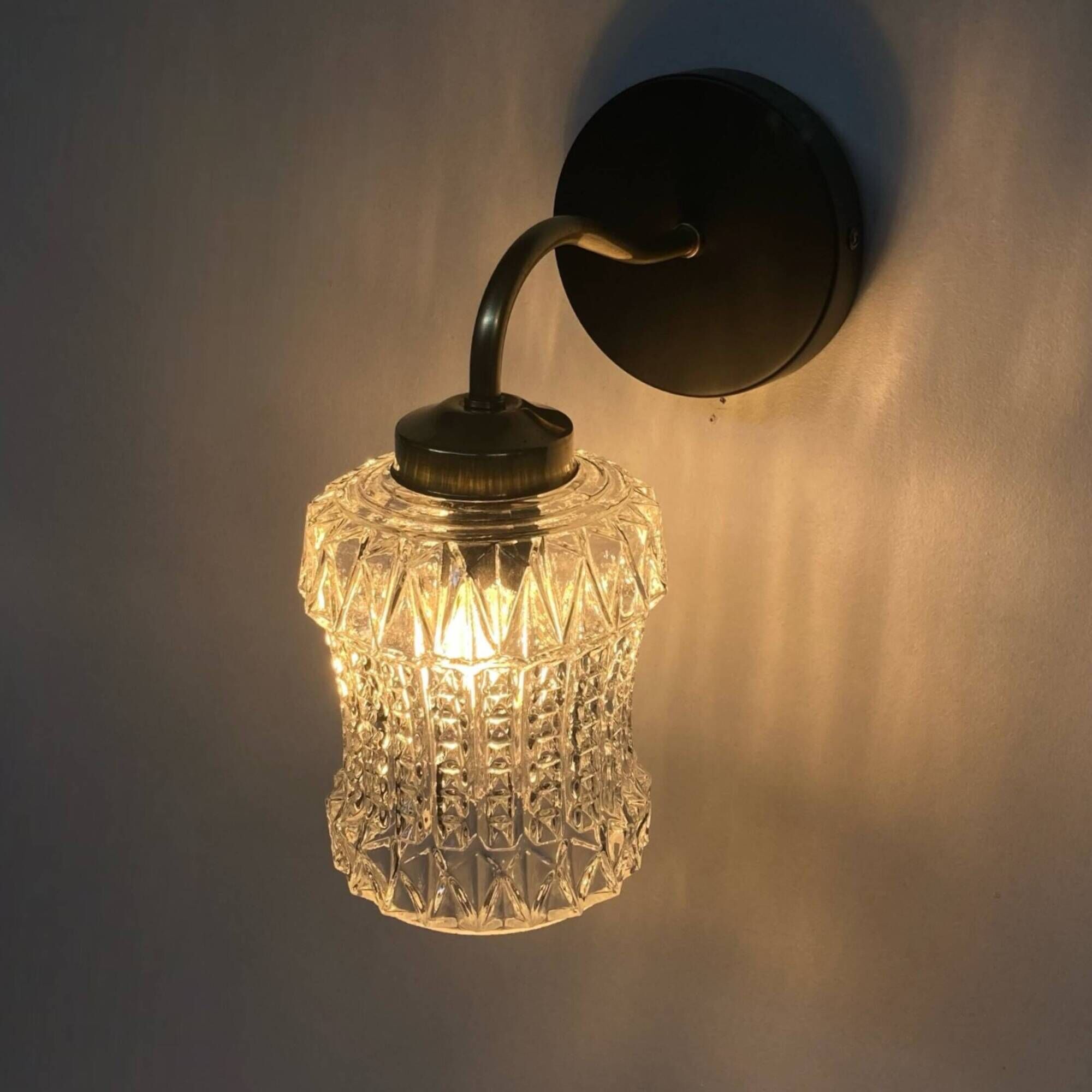 Old swan neck wall light in brass and thick glass tulip LAMP-7101