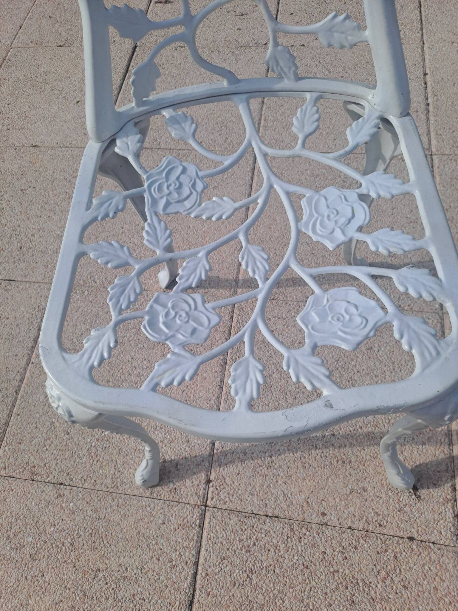 Aluminium cast chair