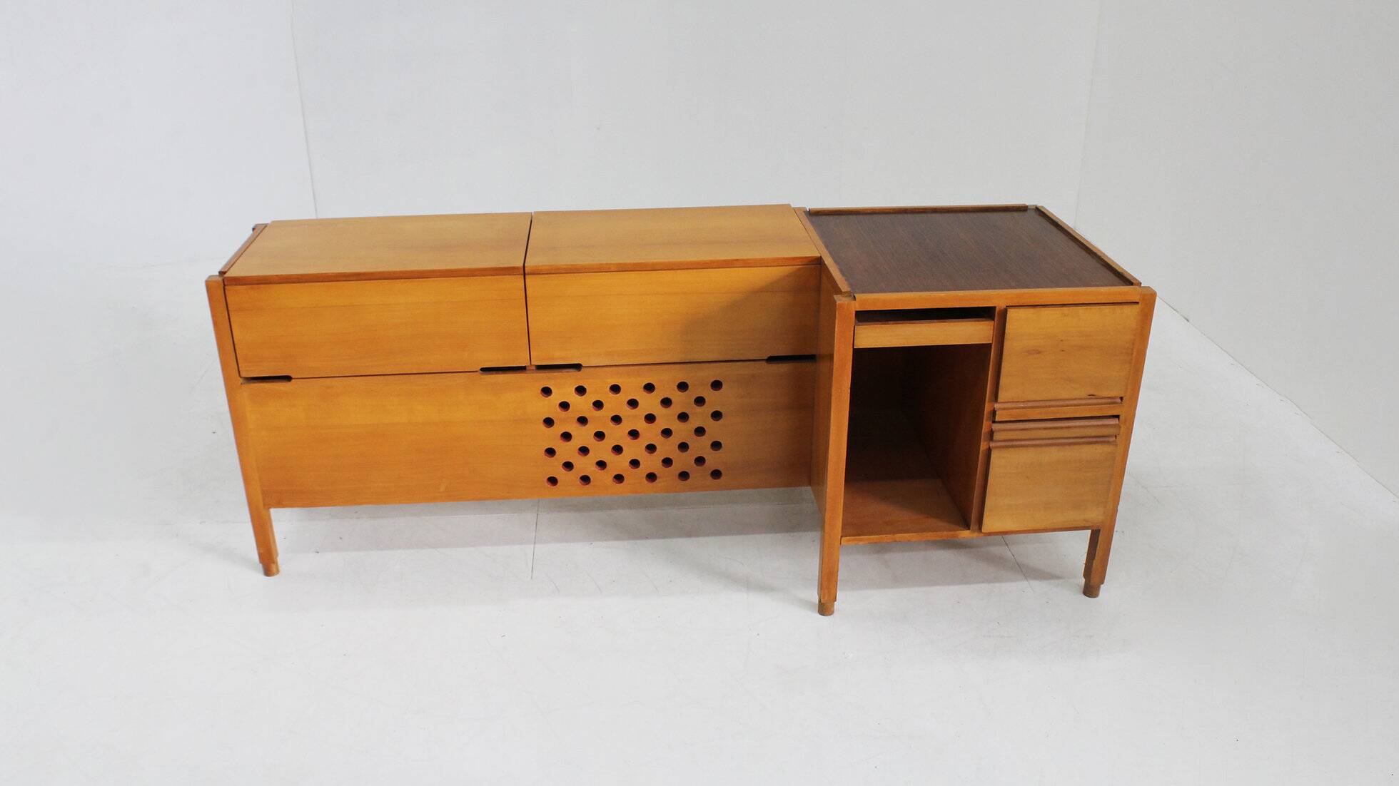 Vintage sideboard 1960s Italy attributed to Carlo Scarpa Anfodillo execution