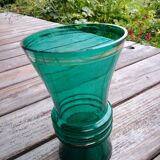 Vase en verre vert