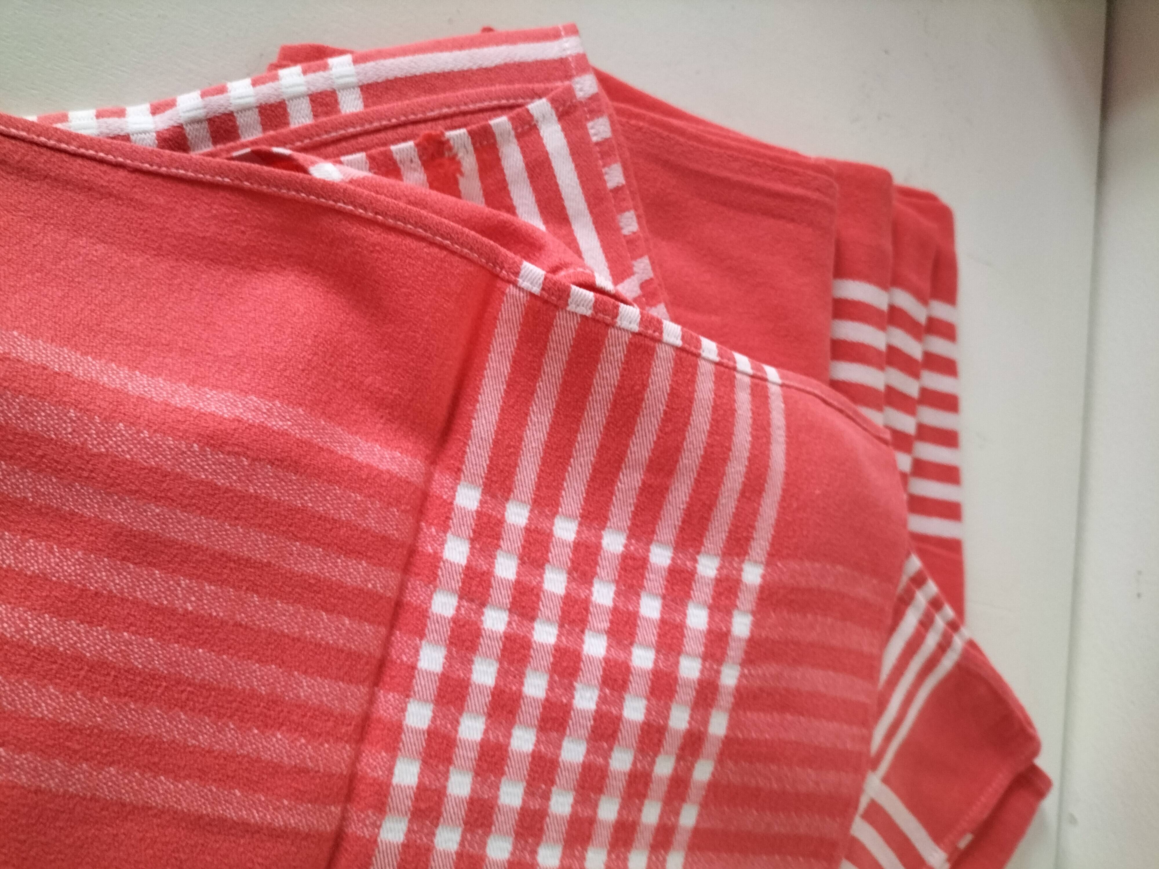 Lot of 12 vintage napkins