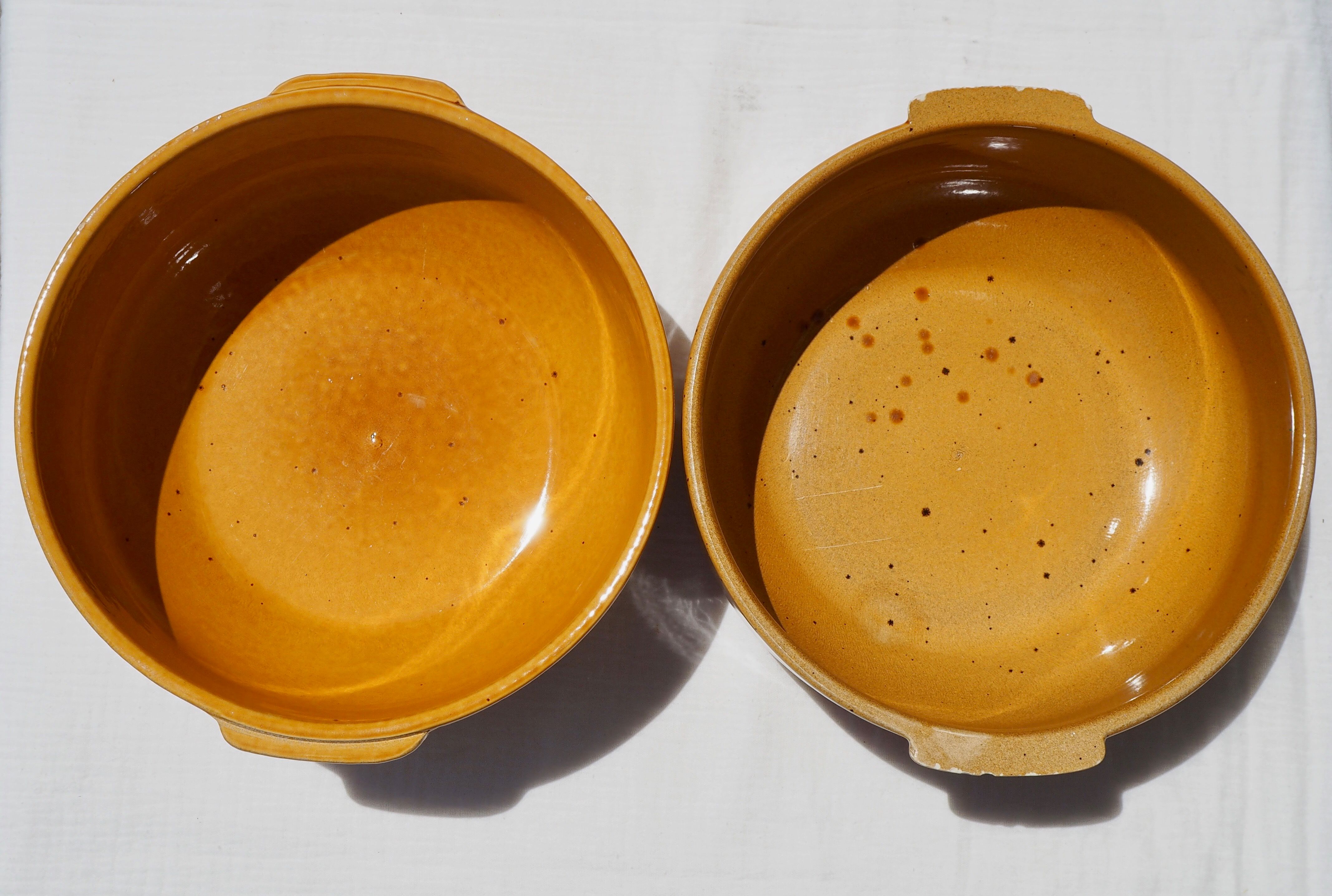 Pair of glazed ceramic salad bowls mustard LPM