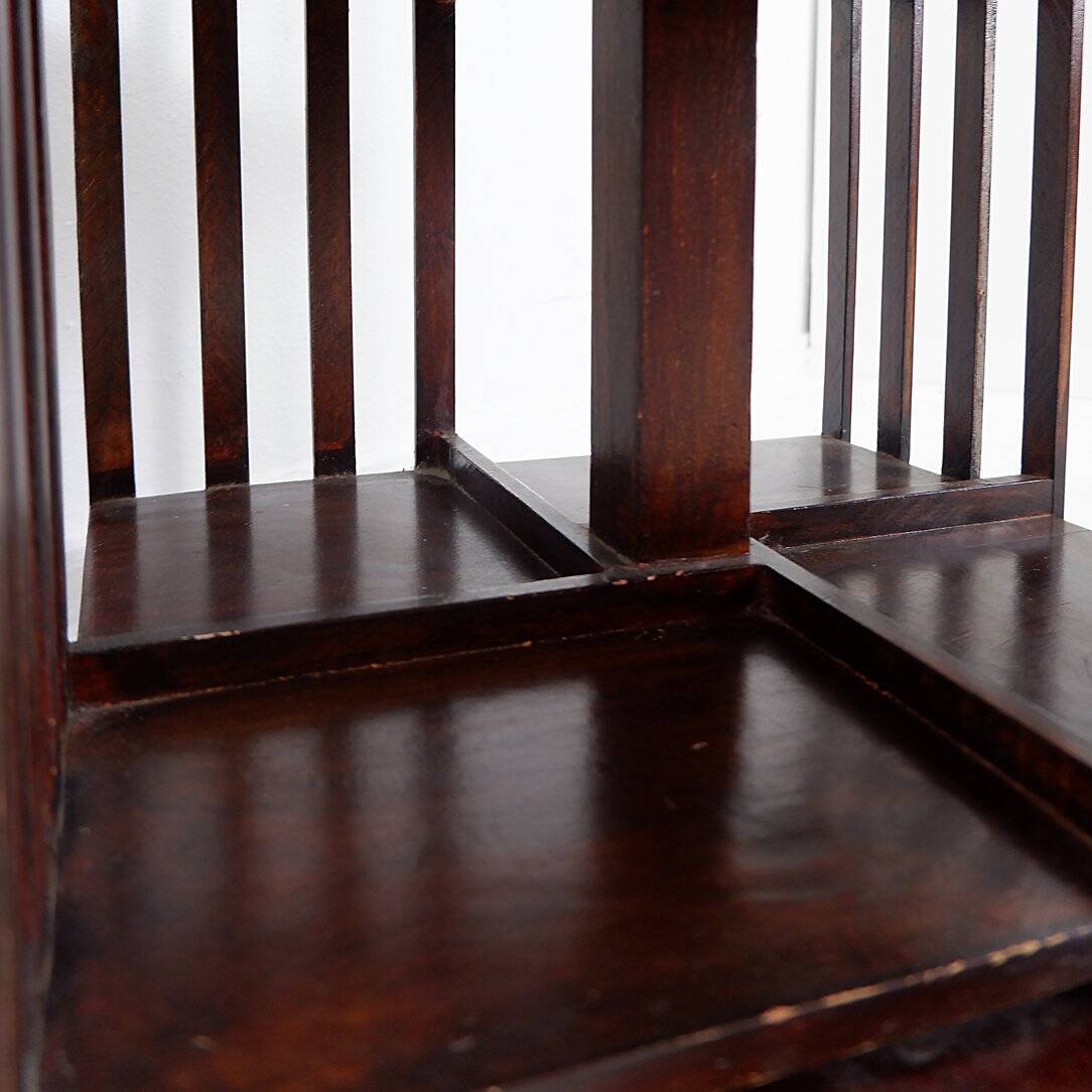 Table d'appoint en bois dur et bibliothèque tournante Vintage Sheraton Revival