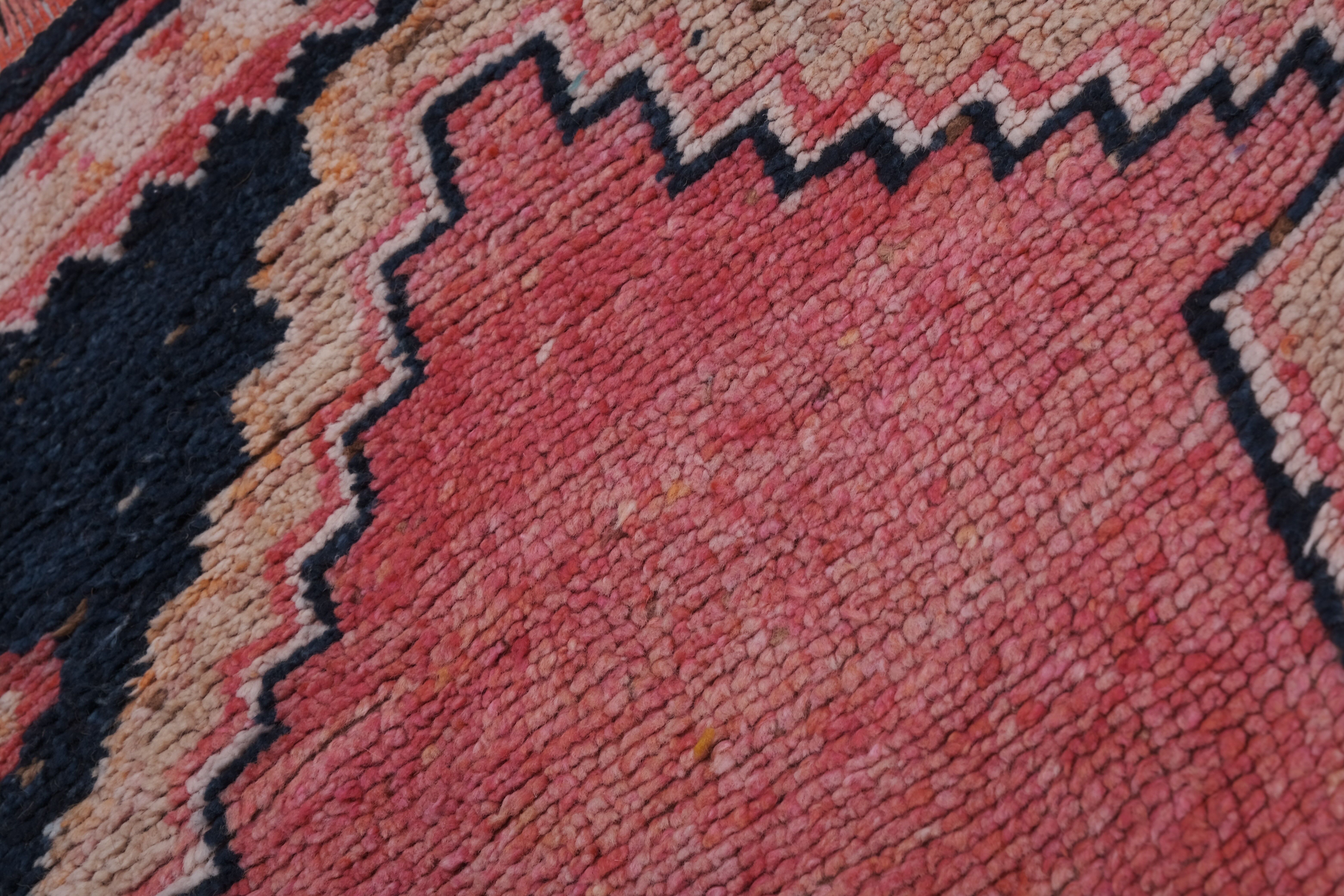 Vintage Turkish rug from Oushak, hand-woven 97x305 cm