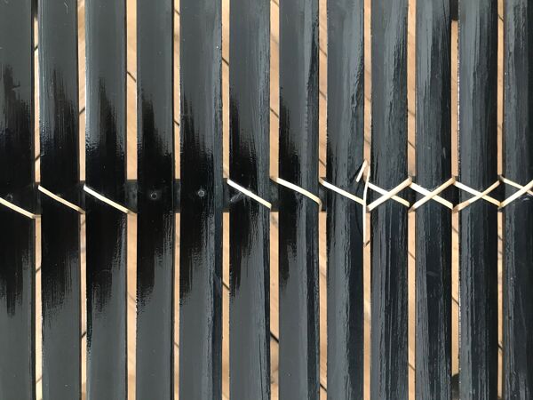 Paire de fauteuils bambou et chrome, 1970’s