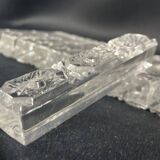 Set of 12 molded glass or crystal knife rests with diamond point decor