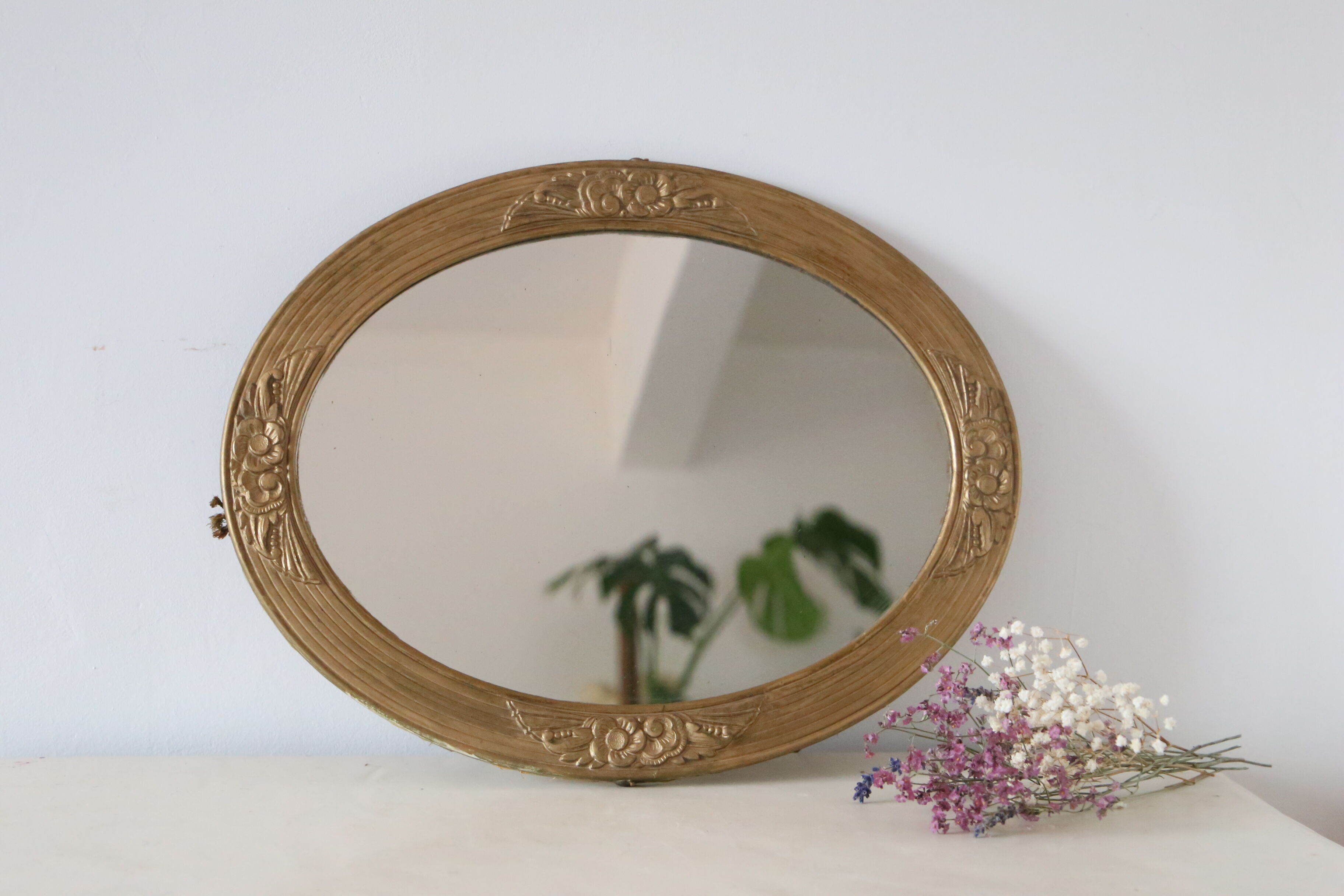 Oval mirror in gilded wood, antique, art deco 46x36cm