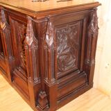 Neo-Gothic chest XIXth