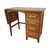 Child's desk