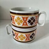 2 vintage cups