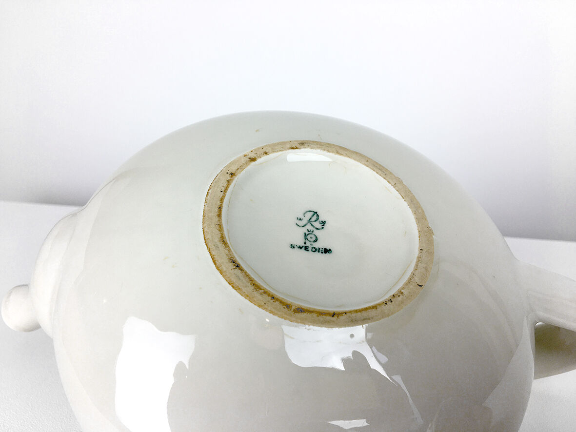 Aladdin Pop porcelain teapot by Inger Persson for Rörstrand 1968