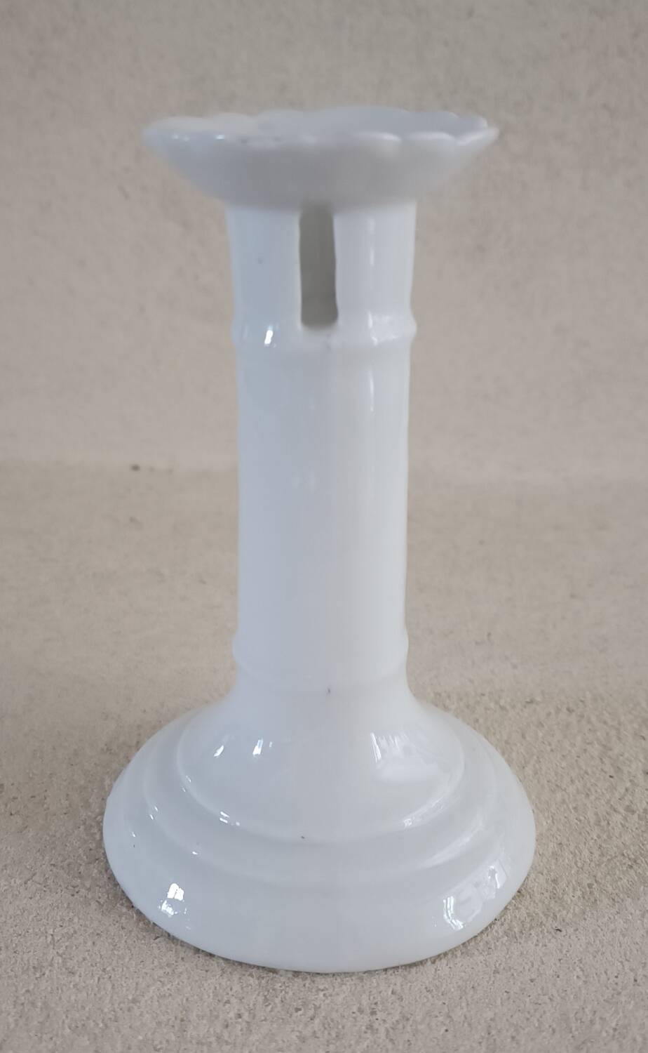 Porcelain candle holder