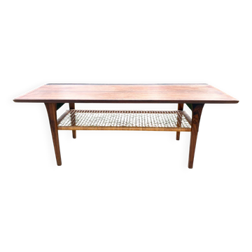 Scandinavian coffee table in rosewood, circa 1950-60.