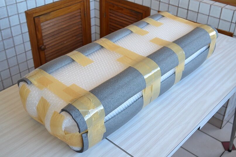 Oval pop mirror from the 60s 70s