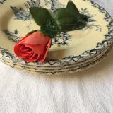 Four plates flat faience of Gien model begonia