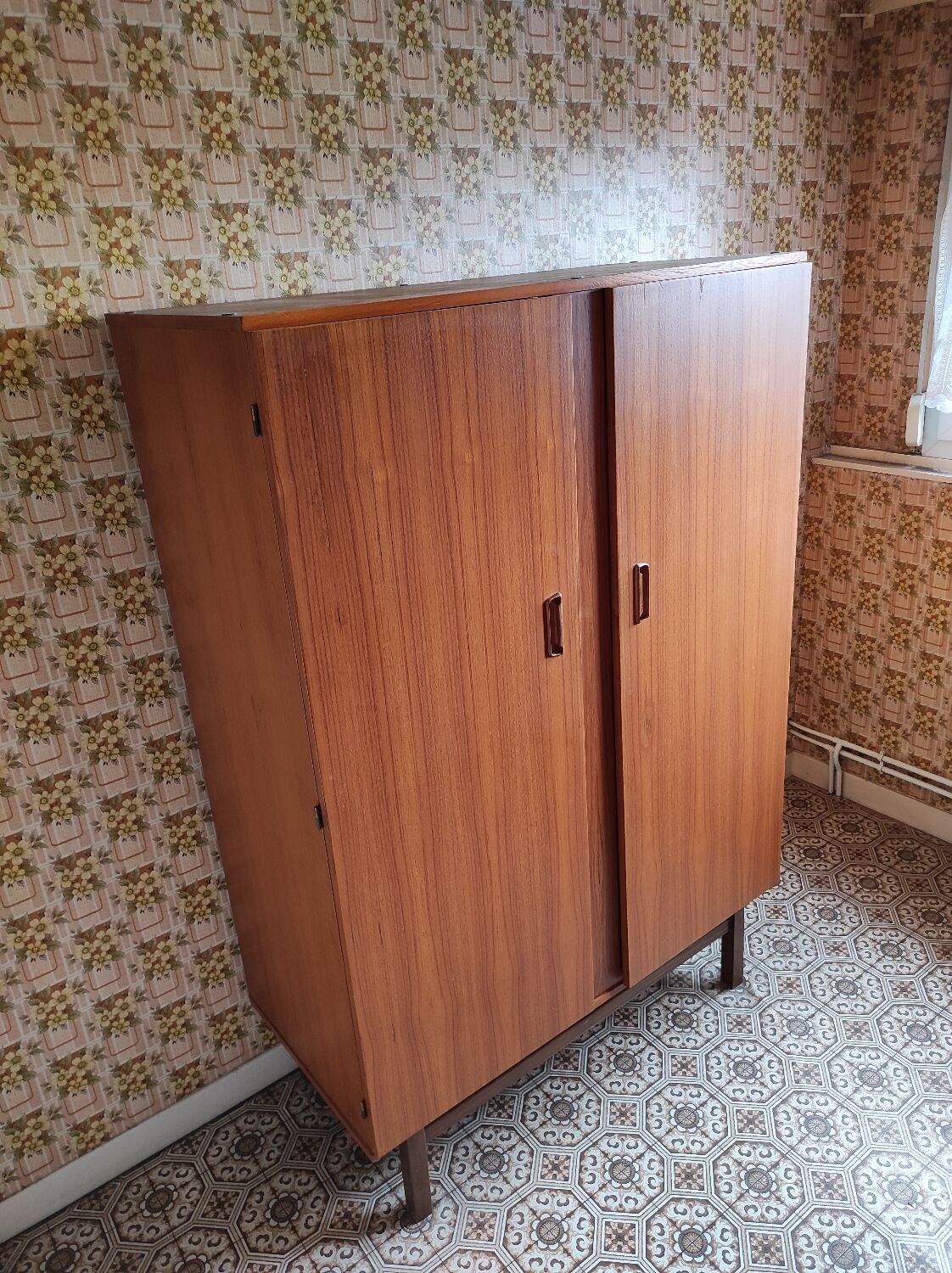 Scandinavian style 2 door wardrobe