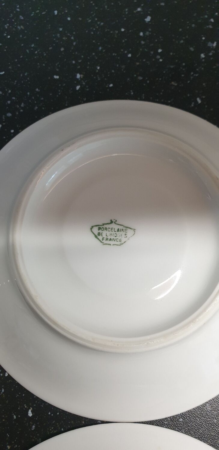 Set of three coffee cups
