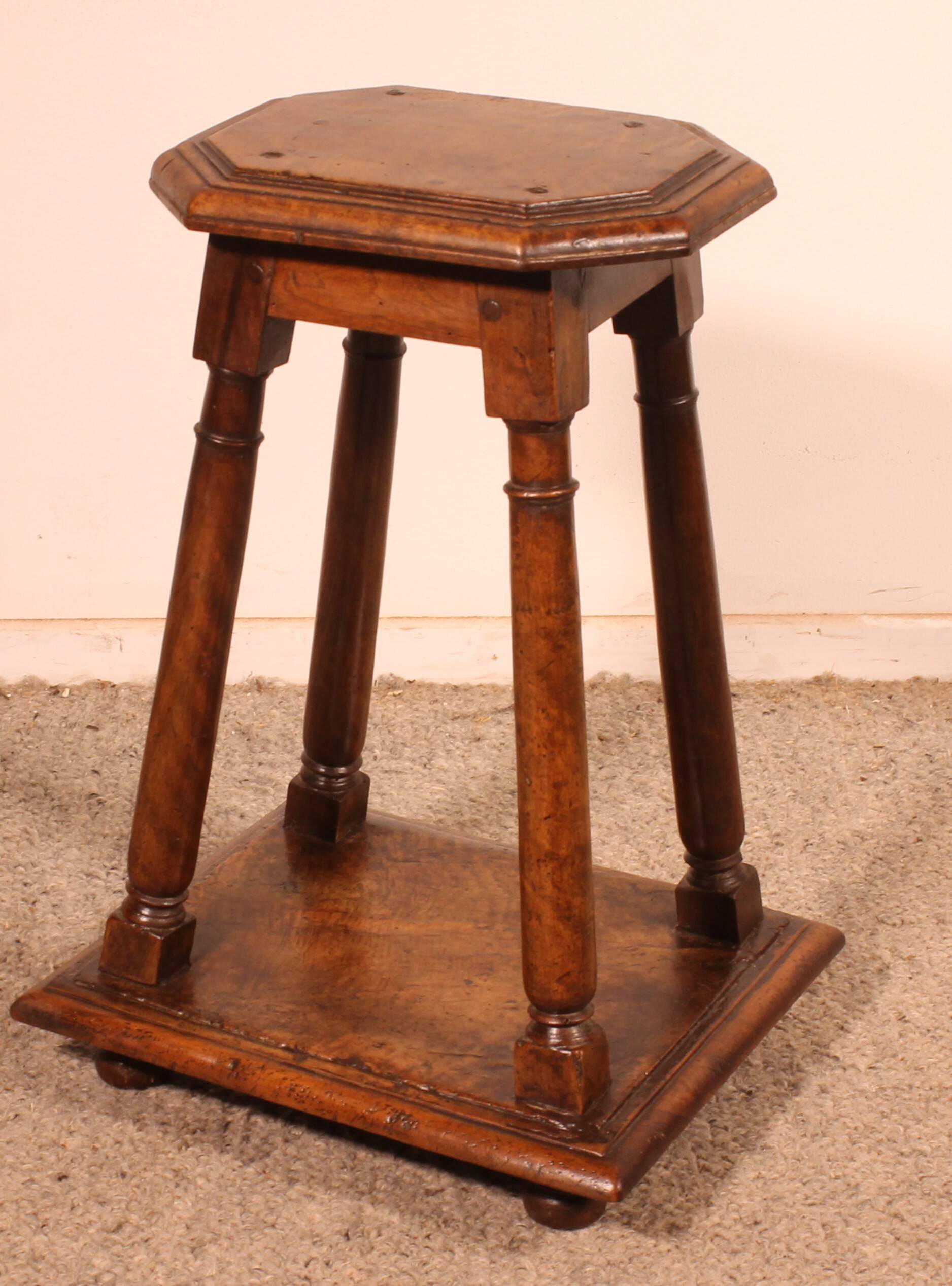 Henri II walnut stool, early 17th century