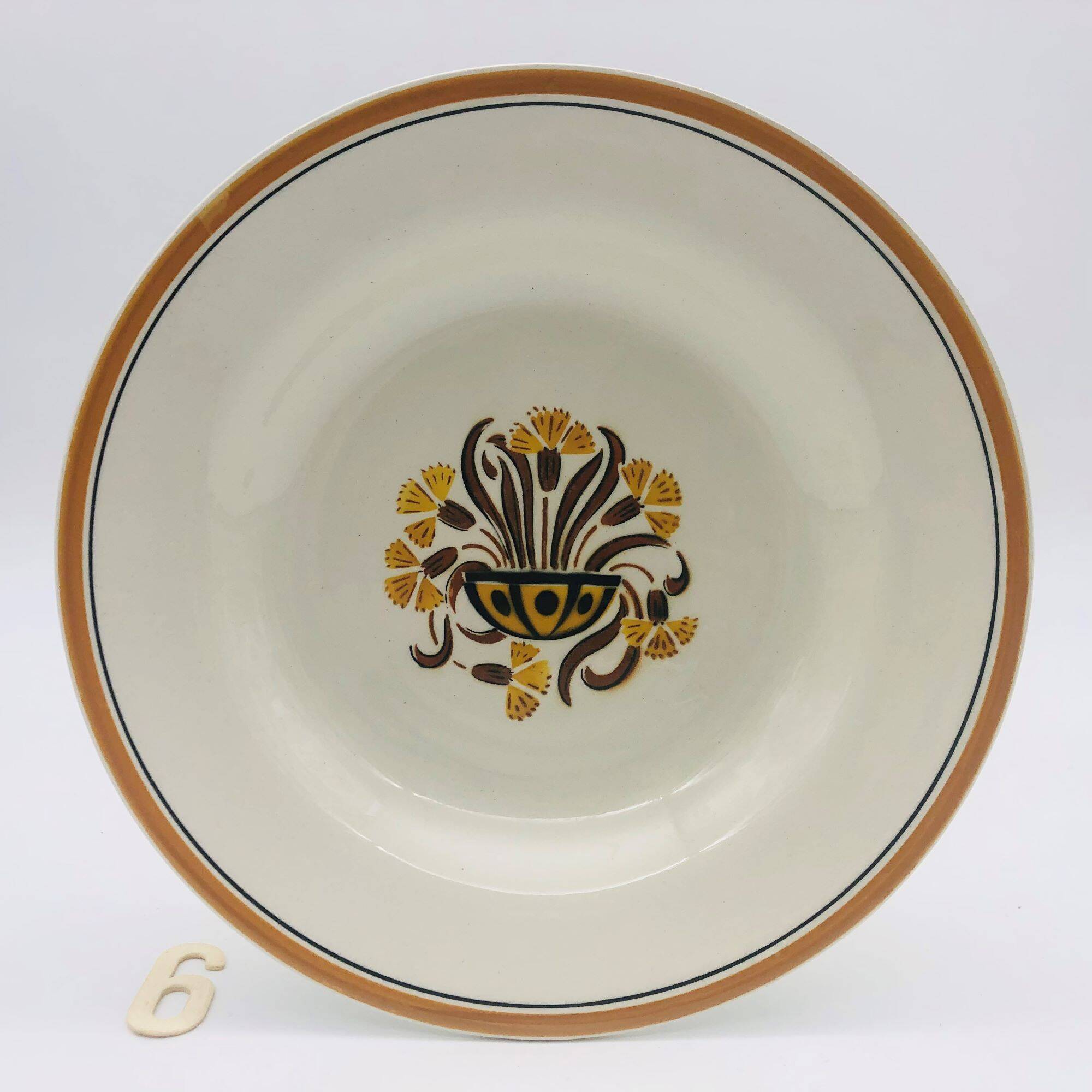 6 Deep Plates, Creil and Montereau – Carnation model.