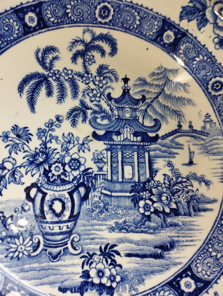 Blue Chinese Plate Creil & Montereau LM & Cie – Opaque Porcelain | Model R