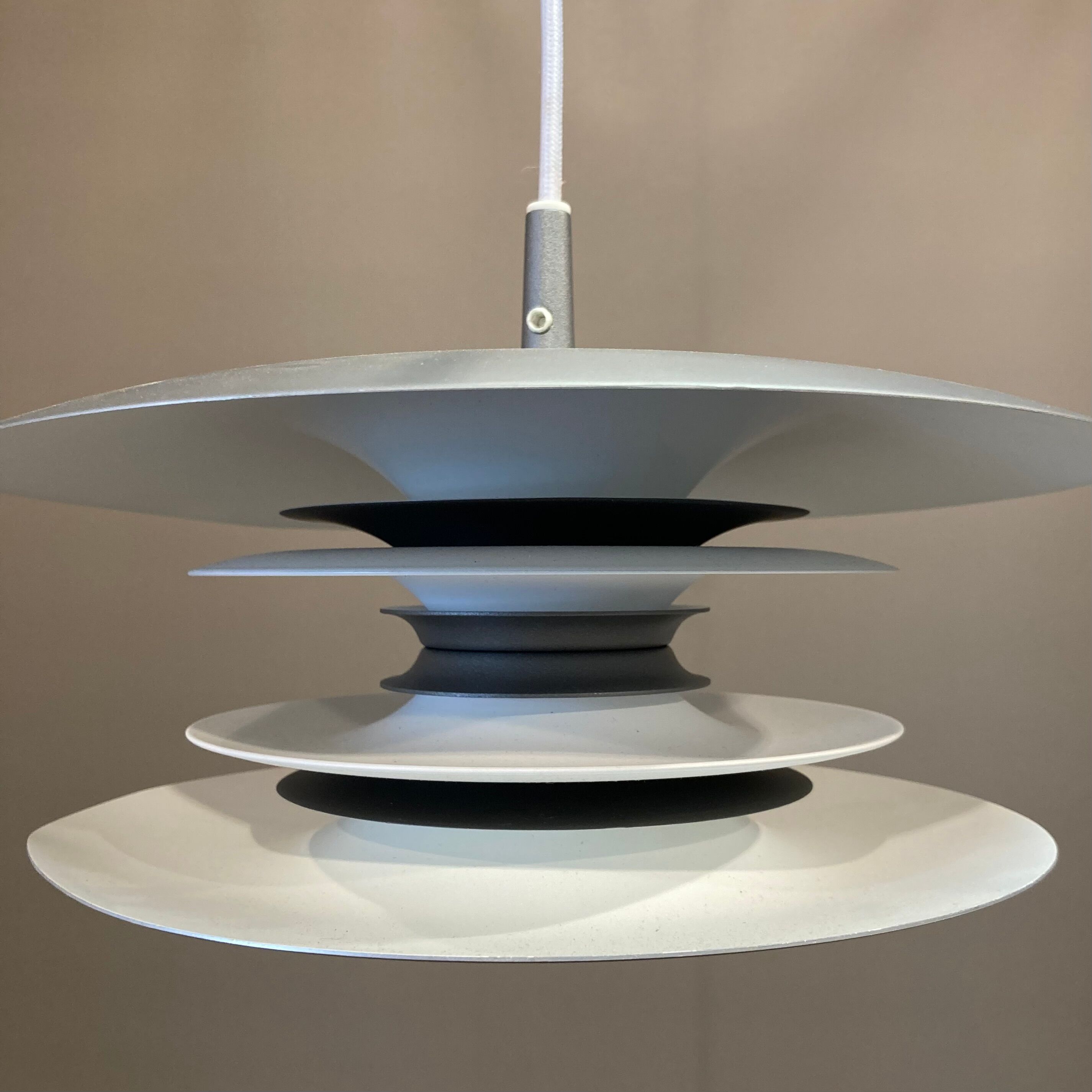 Scandinavian pendant lamp design "Joakim Fihn".