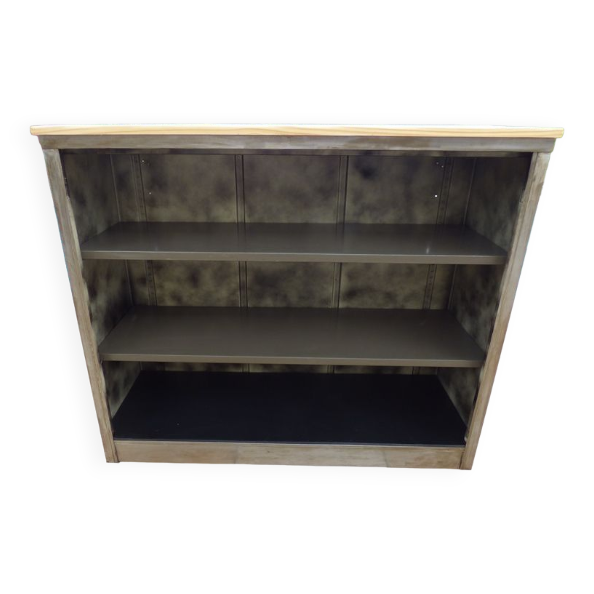 Meuble bas industriel en métal  passe partout avec dessus bois