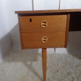 Scandinavian desk 60