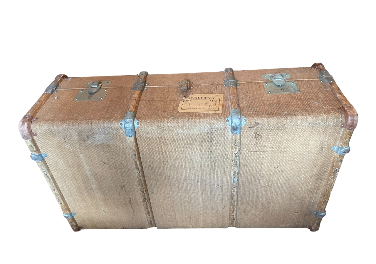 Old flat trunk totally covered with jute and wooden sleepers