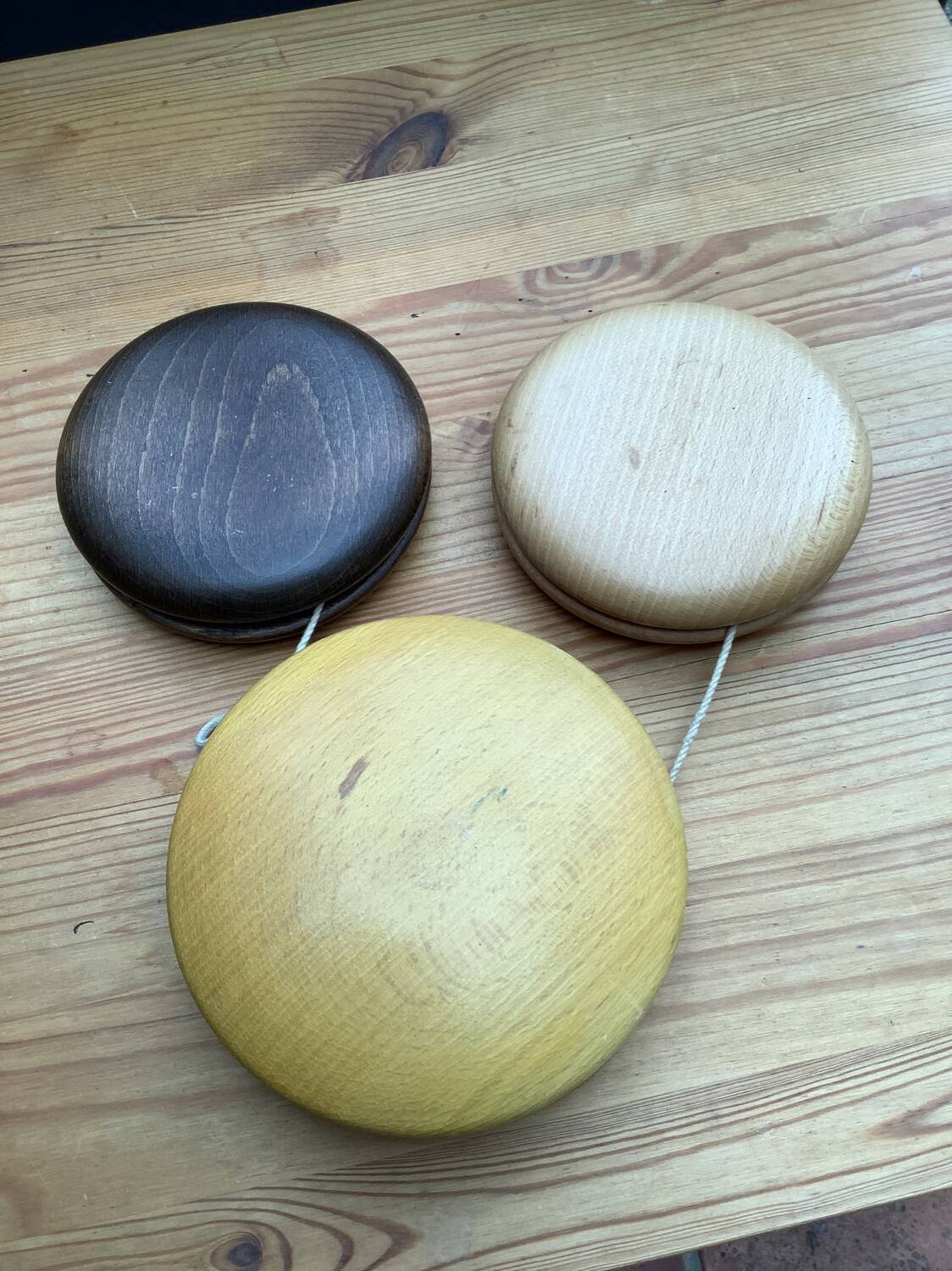 3 vintage yoyos