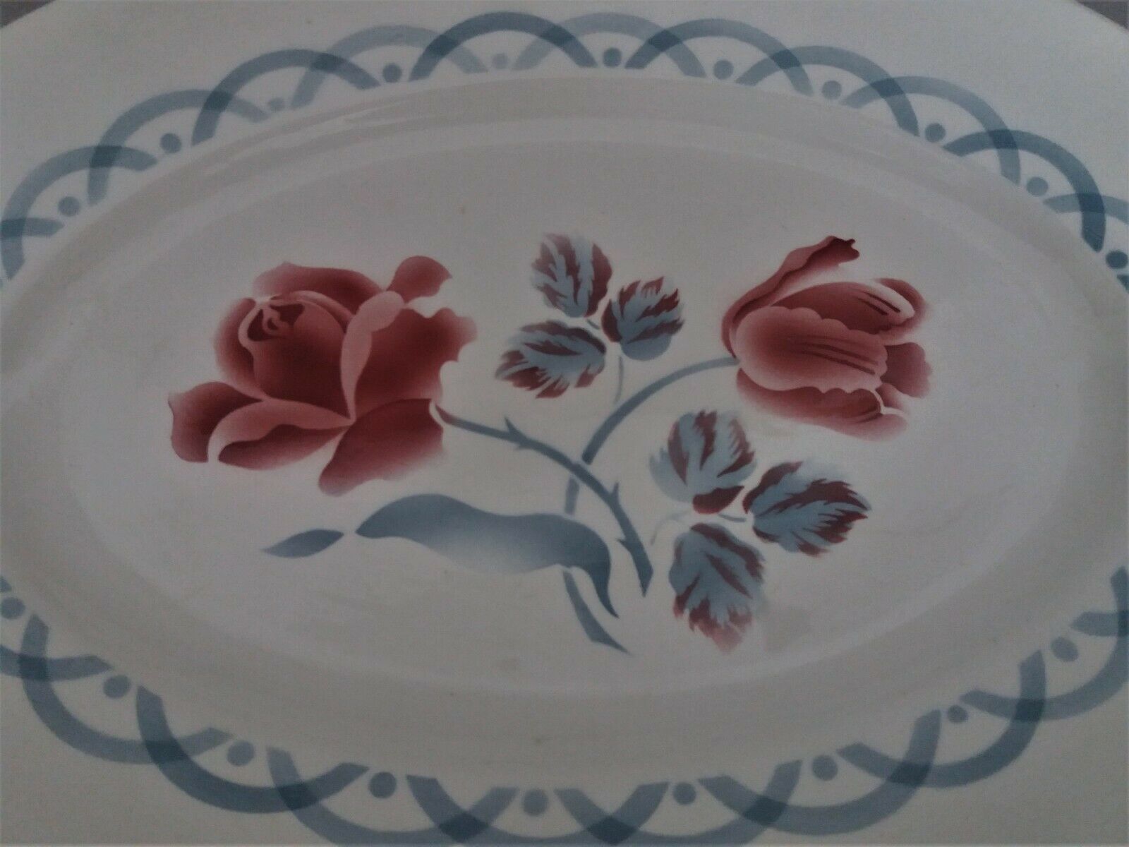 Oval service dish in earthenware Sarreguemines model Cannes