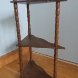 Hanging corner wall shelf