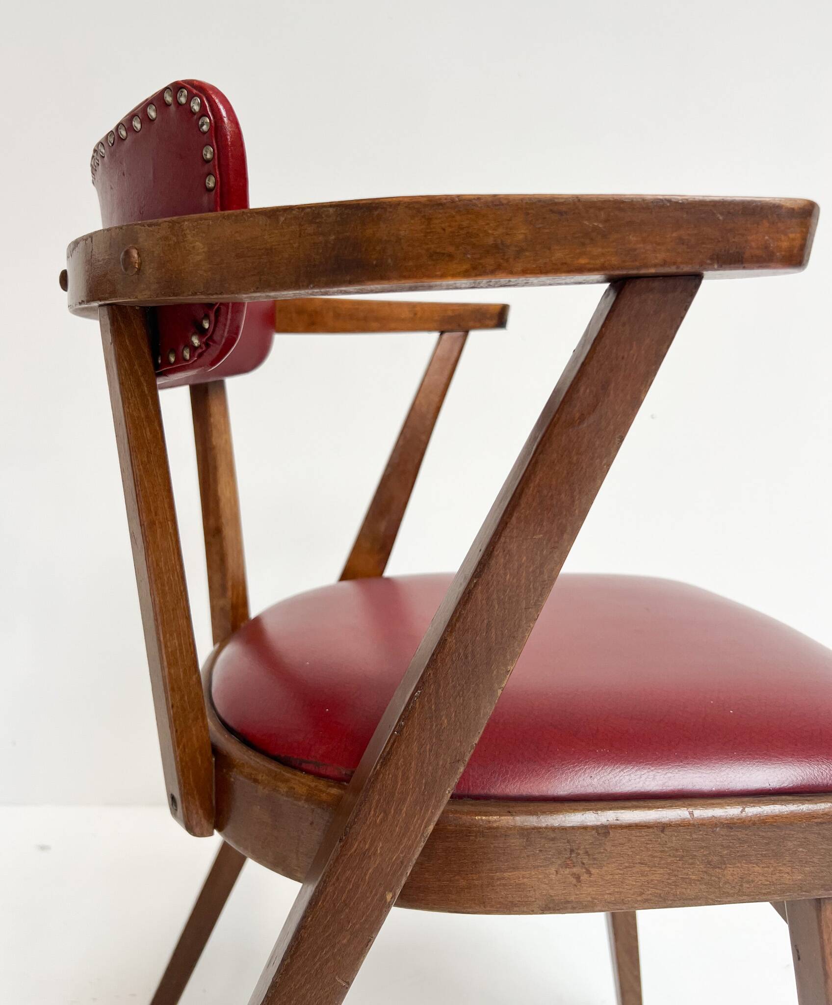 2 chaises modèle 209 par Thonet, années 1940
