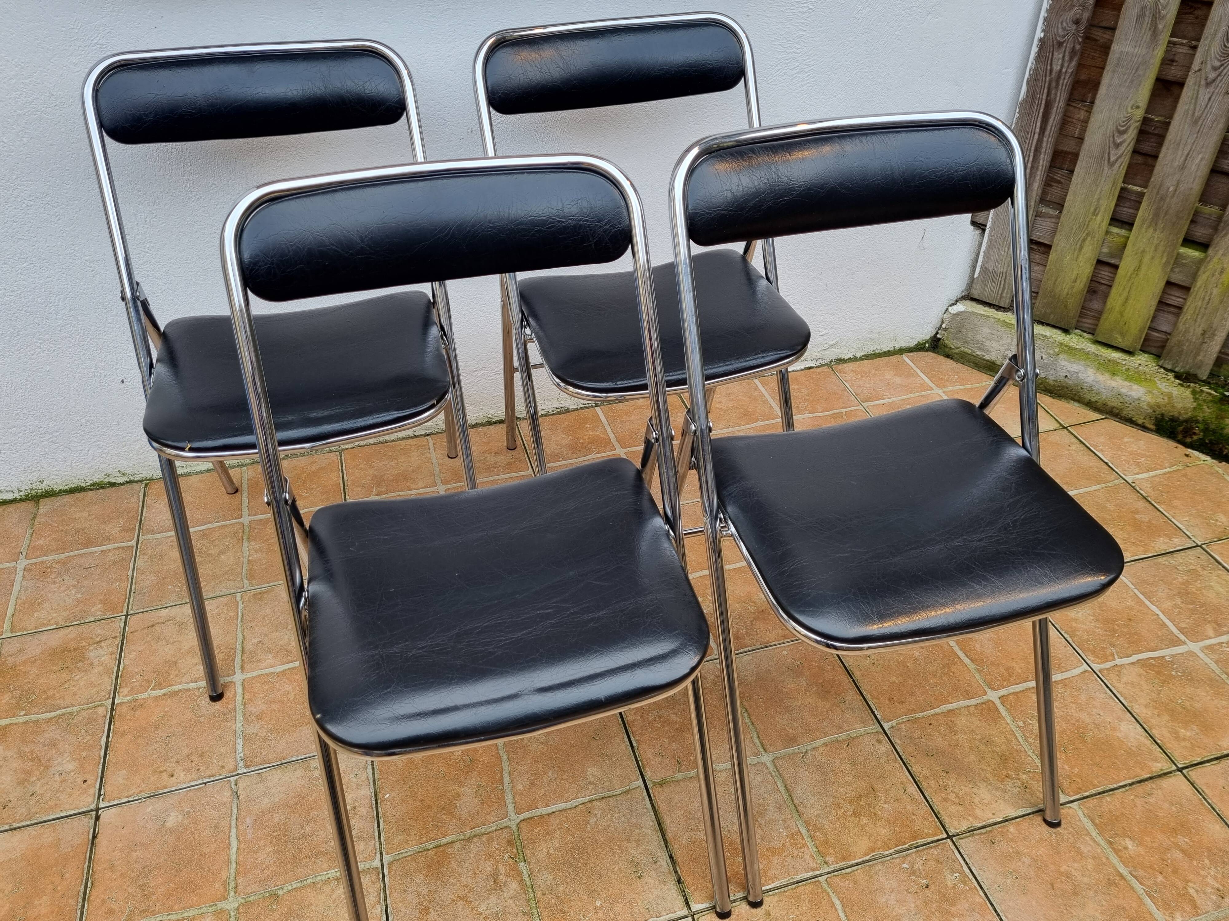 Set of 4 vintage folding chairs Plichaise Souvignet 70s