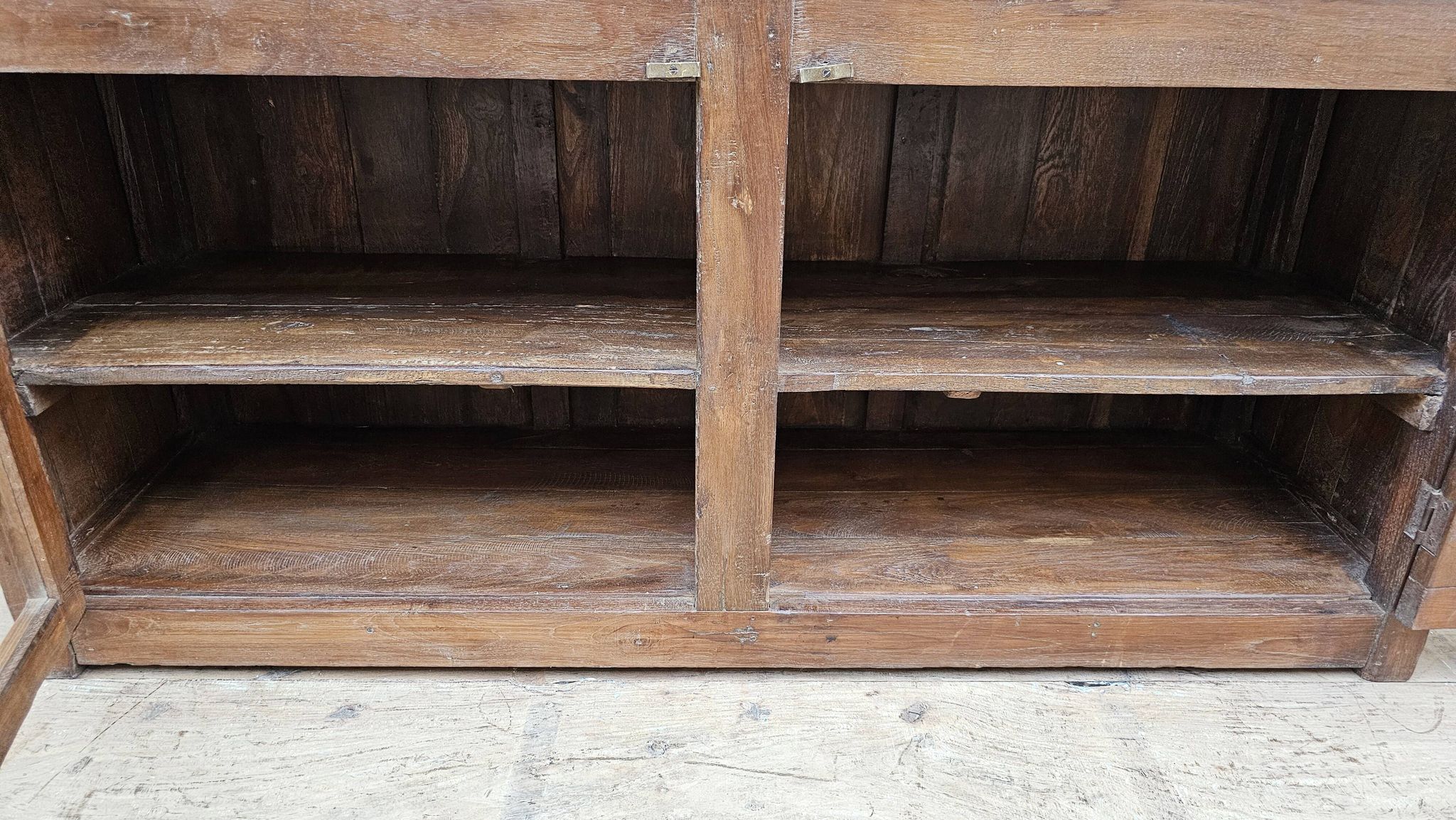 Buffet - glass TV cabinet in Burmese teak