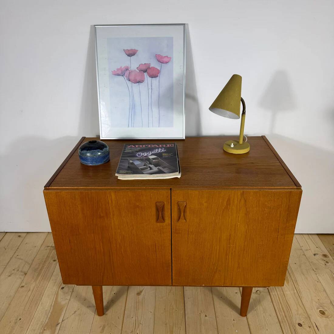 Buffet en teck de style mid-century avec tiroirs intérieurs