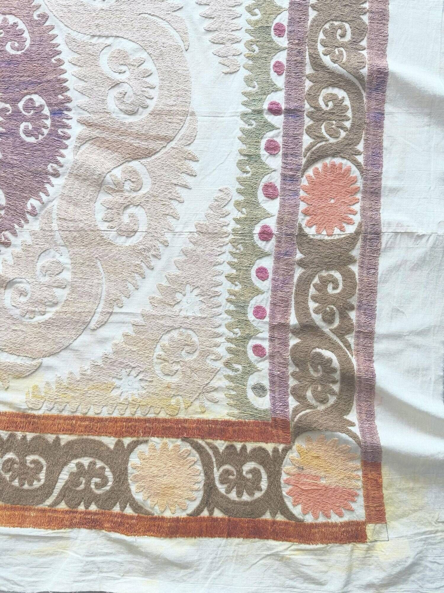 Vintage hand-embroidered tablecloth 126x150 cm