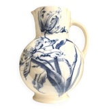 Sarreguemines pitcher, iron earthenware jug, "Narcissus" service