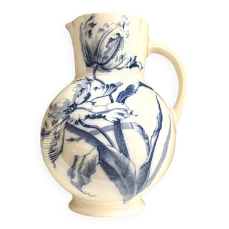 Sarreguemines pitcher, iron earthenware jug, "Narcissus" service