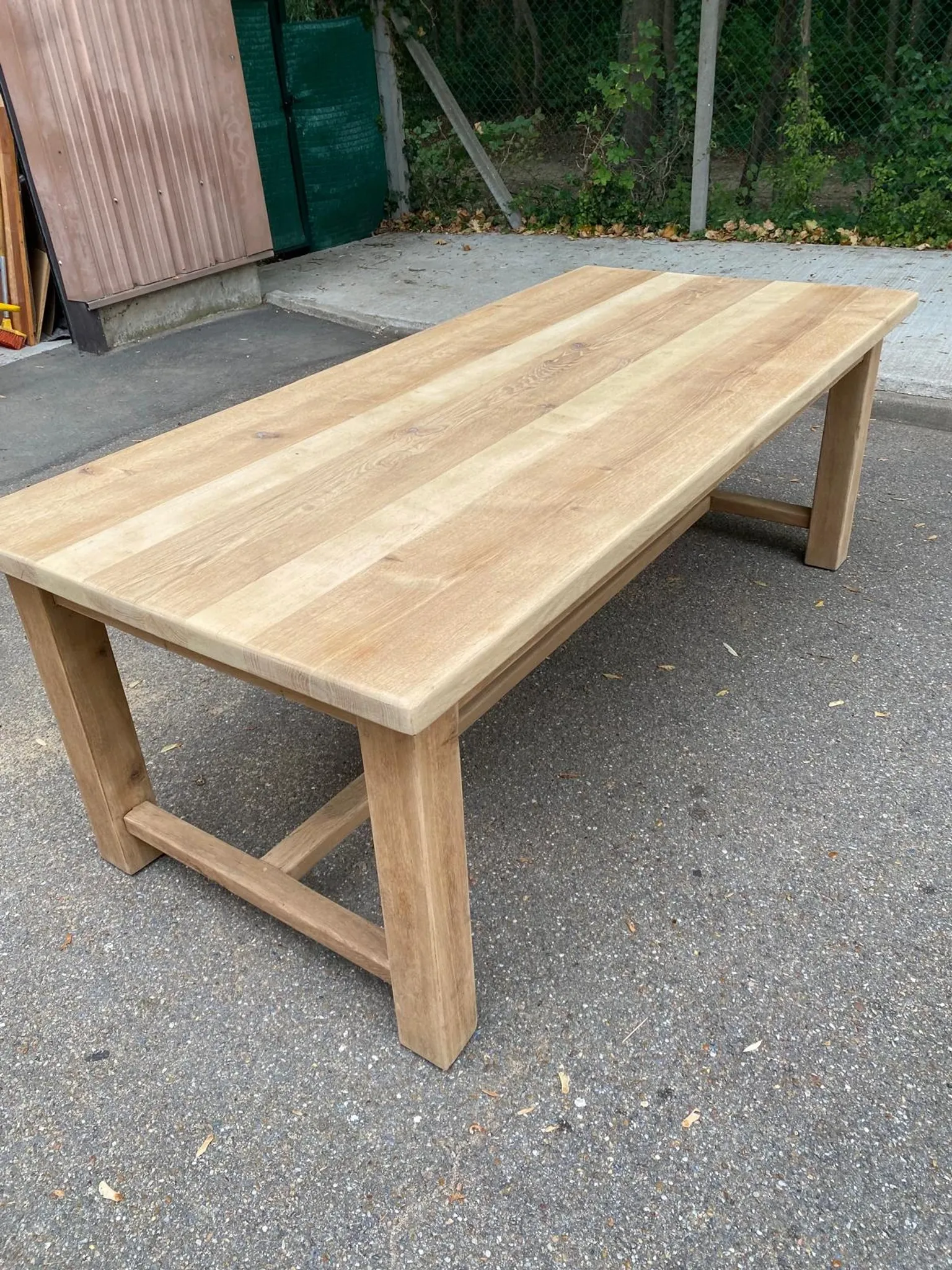 Table à manger de ferme décapée en chêne massif brut 1970 - 210cm
