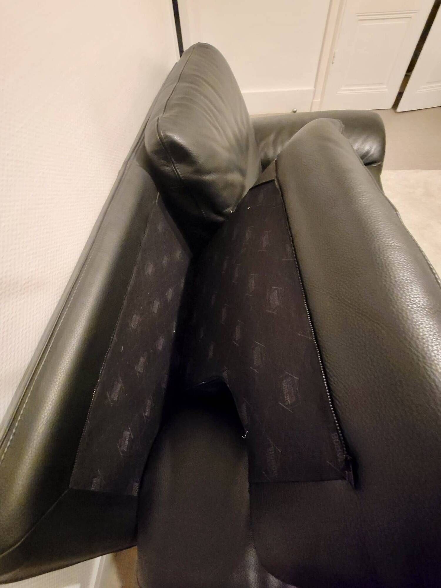 Canapé cuir Roche Bobois très bon état 3 places