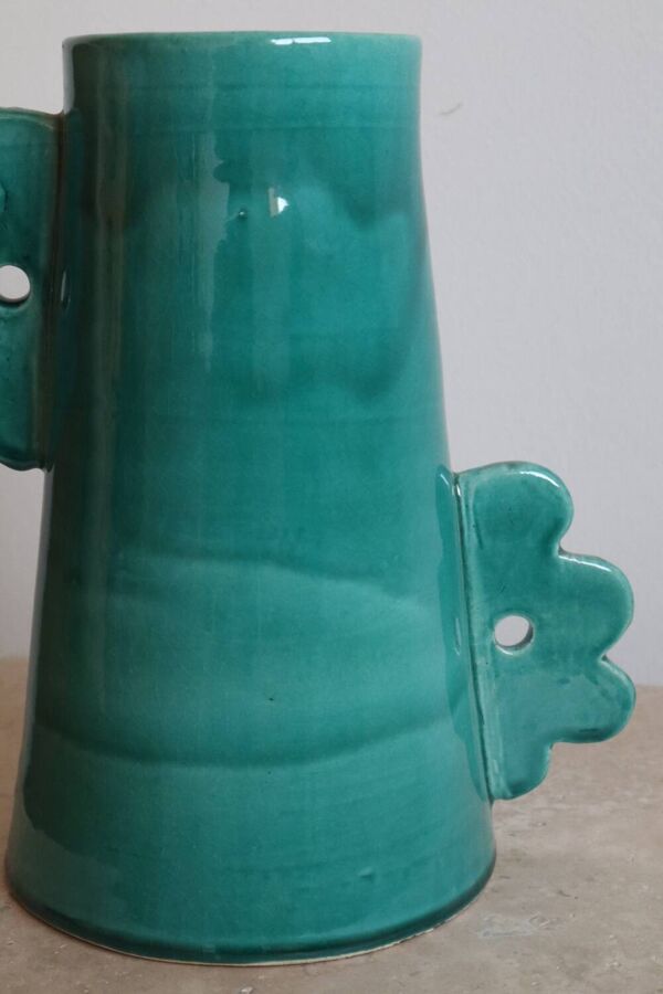 Vase abstrait en ceramique fait-main grandes anses fleurs bleu turquoise