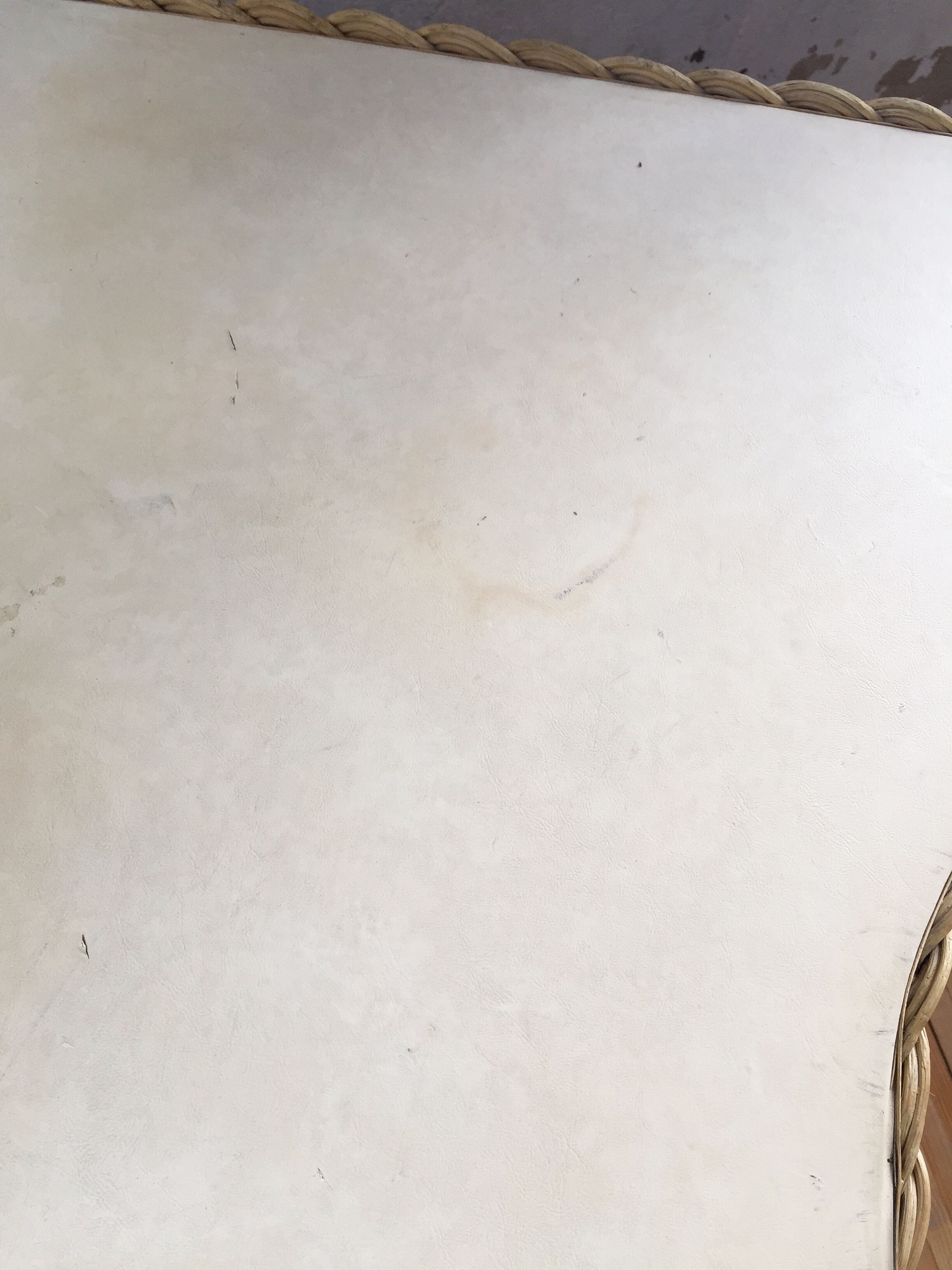 Vintage wicker vanity