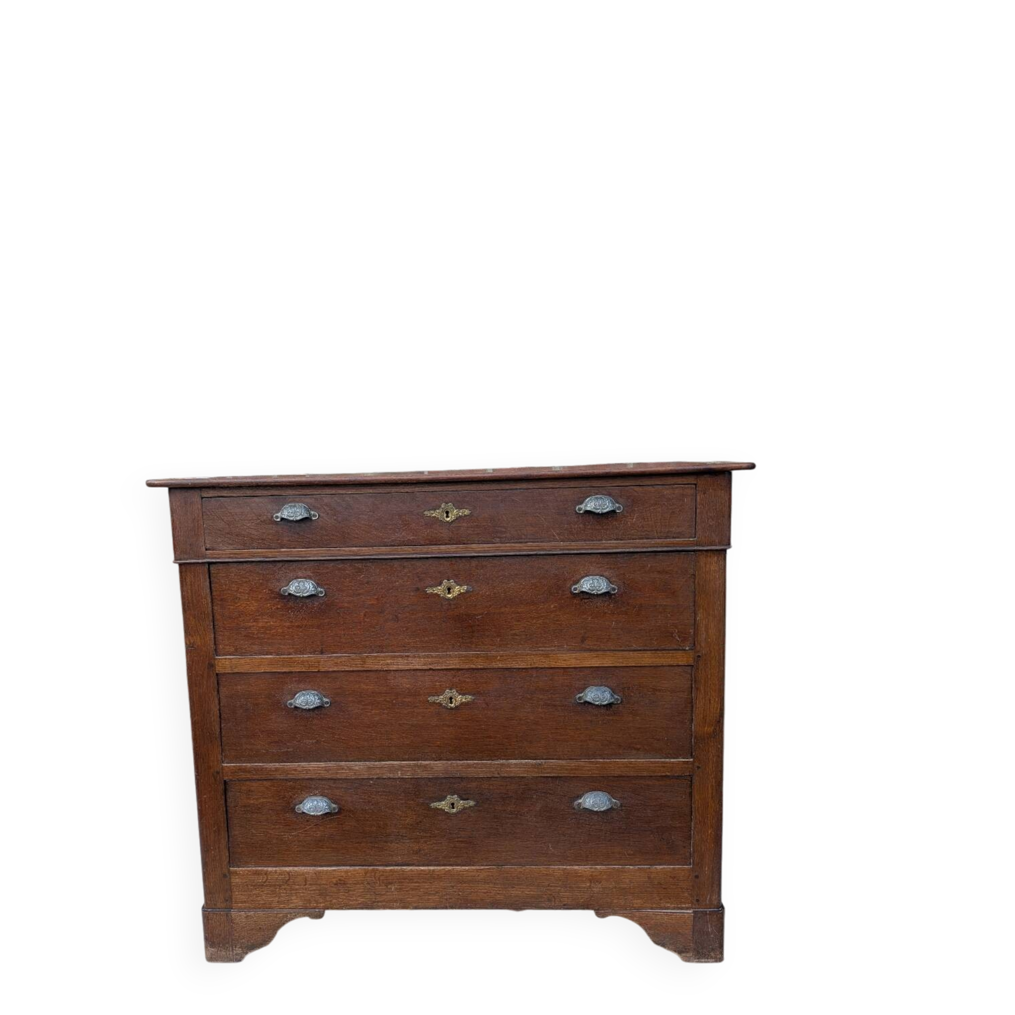 Oak chest of drawers