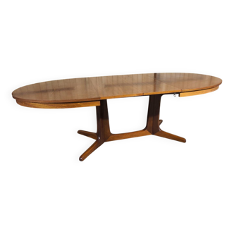 Vintage Baumann oval table