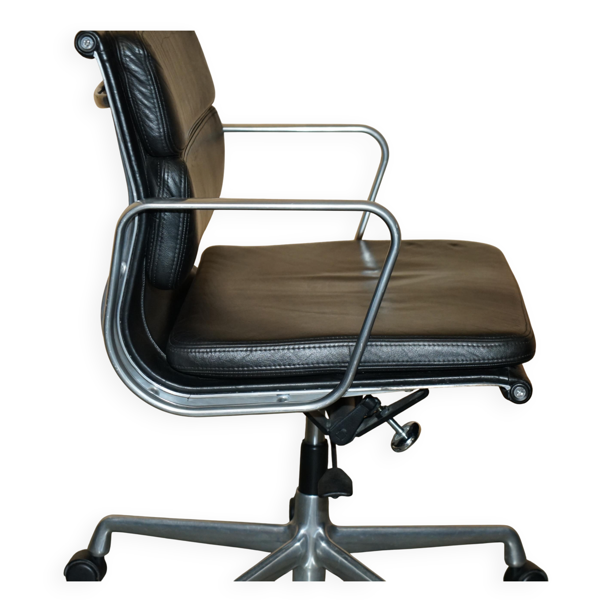 VITRA EAMES EA 217 / 219 swivel office chair leather