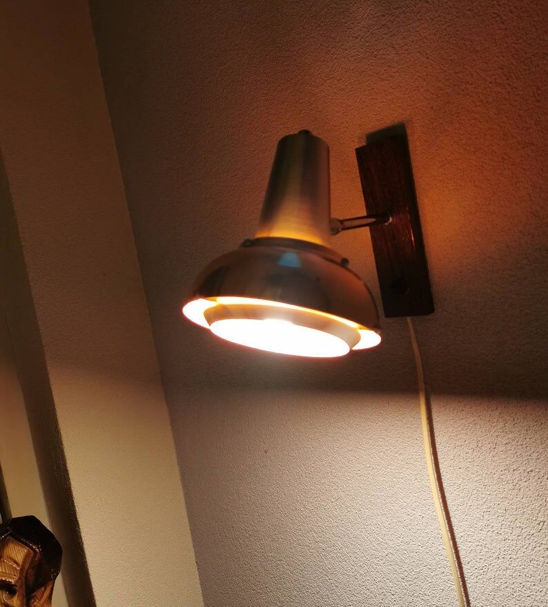 Dutch 1970s wall apply