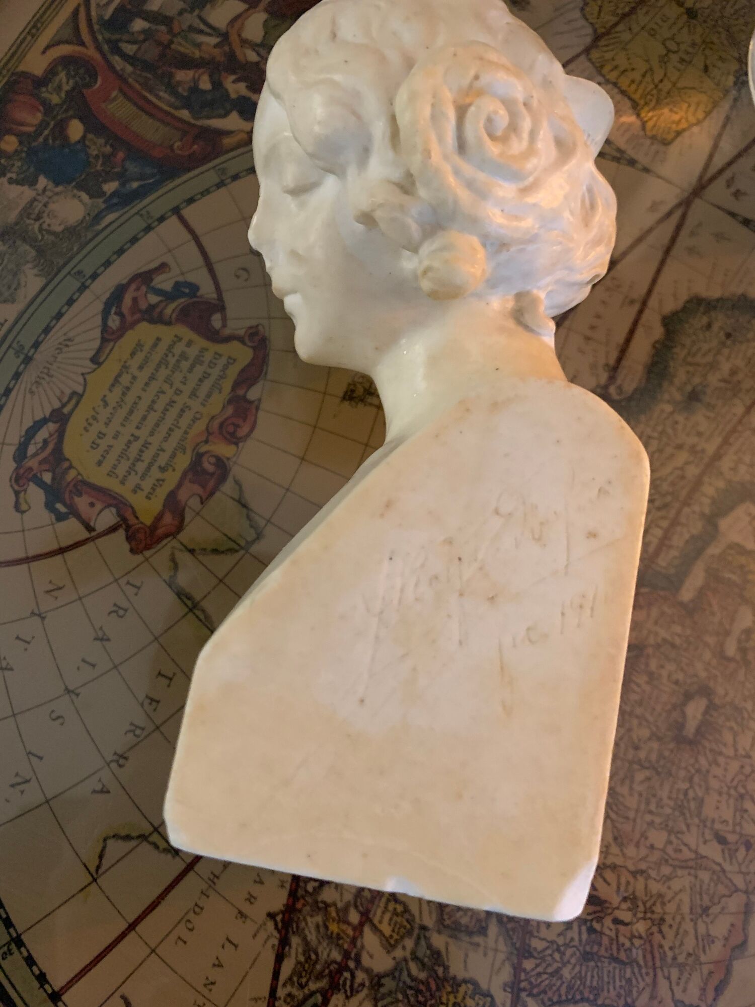 Fritz Kochendörfer, signed Hofkunstanstalt 1891 century, Münschen. Sculpture, original, albâ stone