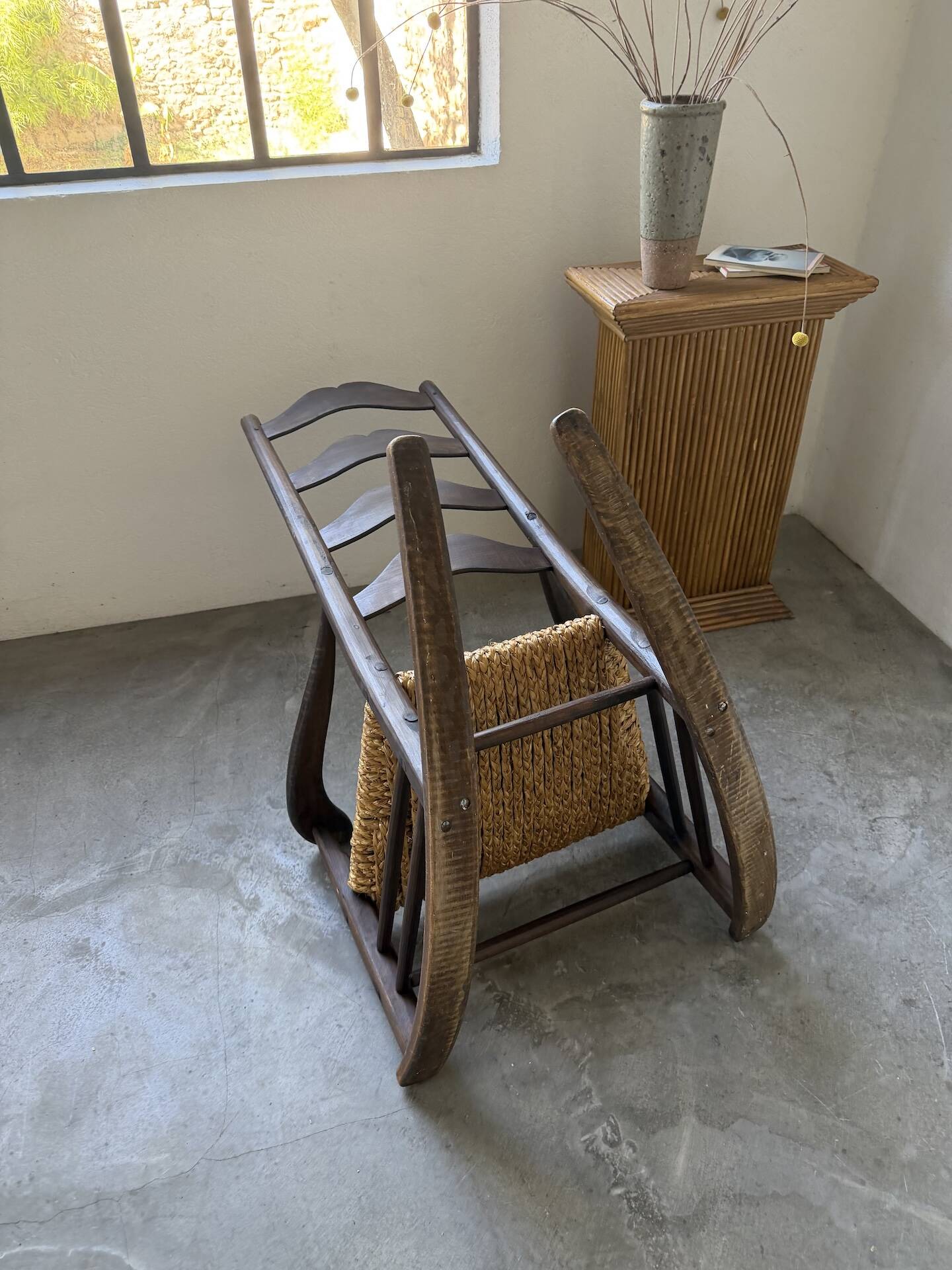 Rocking chair 1900 France cord